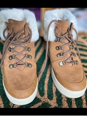 Koolaburra by Ugg Tynlee Women's Boots - Size 8